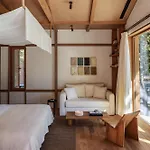 Hotel Ahama