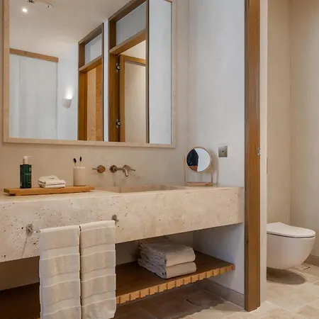 Ahama - Relais & Chateaux Отель