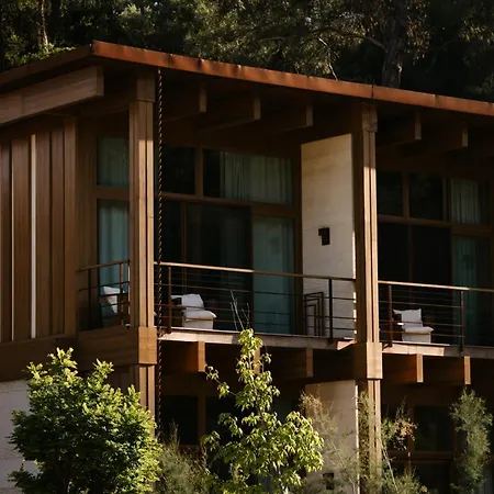 Отель Ahama - Relais & Chateaux